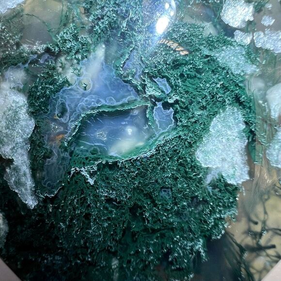 Moss Agate Crystal‎ Heart (#11) - Picture 5 of 10